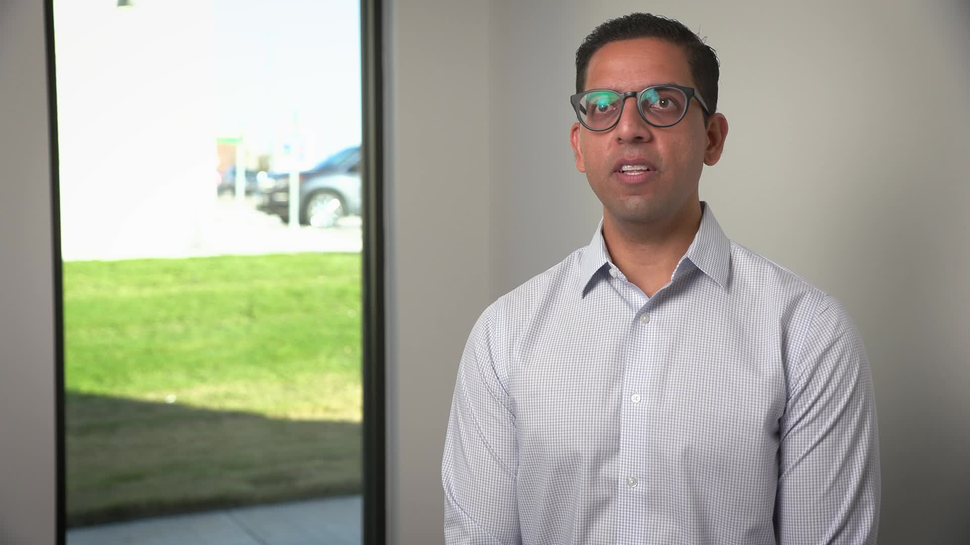 097_Orthopedic Surgeon Thumbnail