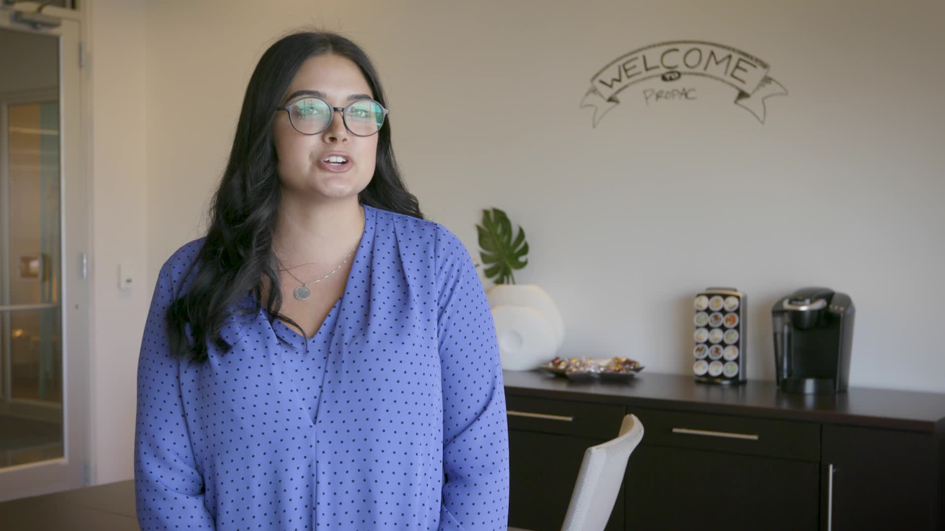 061_HR Manager Thumbnail