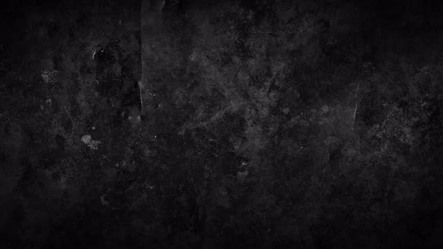  Season 4: Episode 1 (2017-2018) Thumbnail