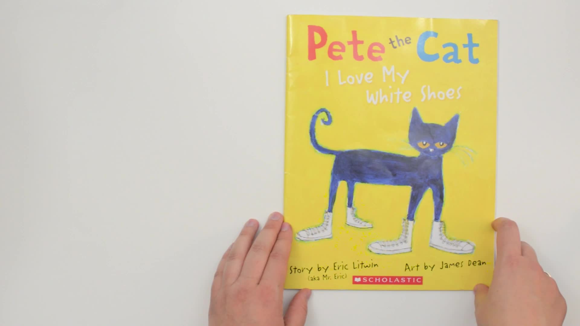 Pete The Cat I Love My White Shoes Thumbnail